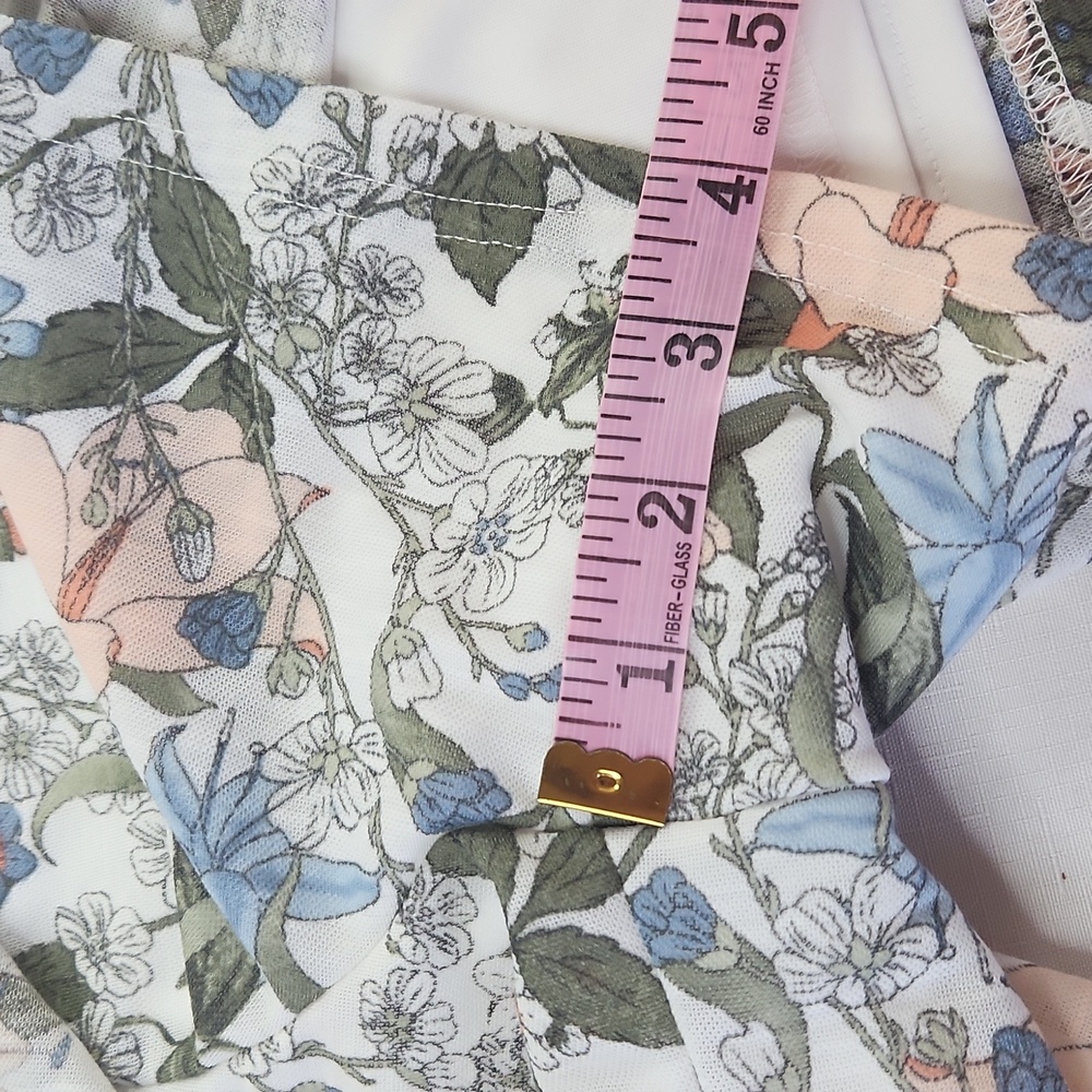 EST. 1946 Floral Skort. Size M - Picture 9 of 9